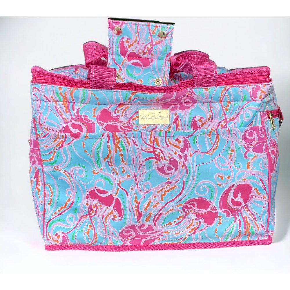 Lilly Pulitzer Beach Cooler “Jellies Be Jammin'” Print - Picture 2 of 3